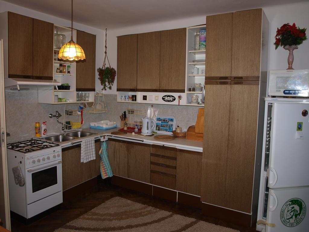 Attic Apartment City Center Prag Exteriör bild